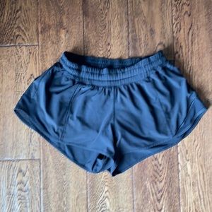 Lululemon hotty hot shorts, size 6